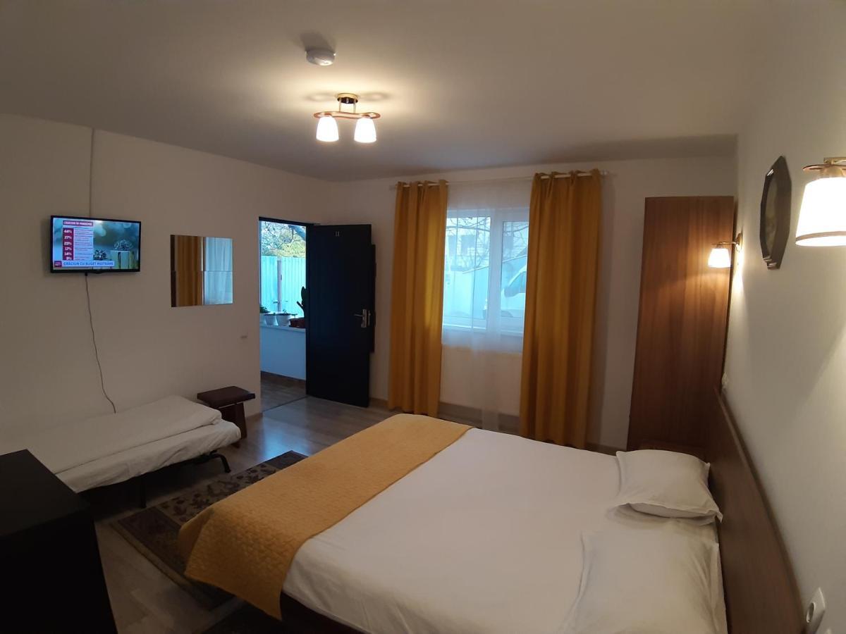 Steaua Nordului Hotel Târgu Neamț Buitenkant foto
